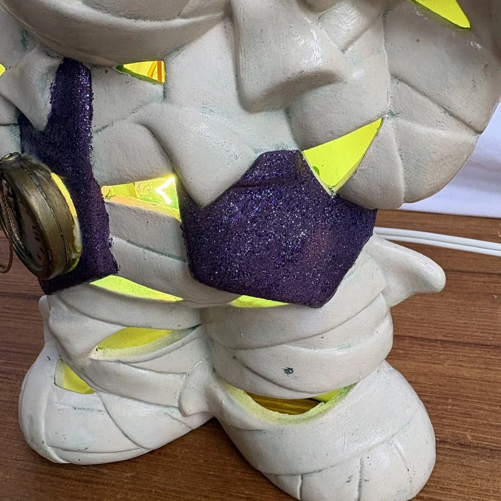 Vintage Hand Painted Ceramic Light Up Mummy Halloween Figurine 10